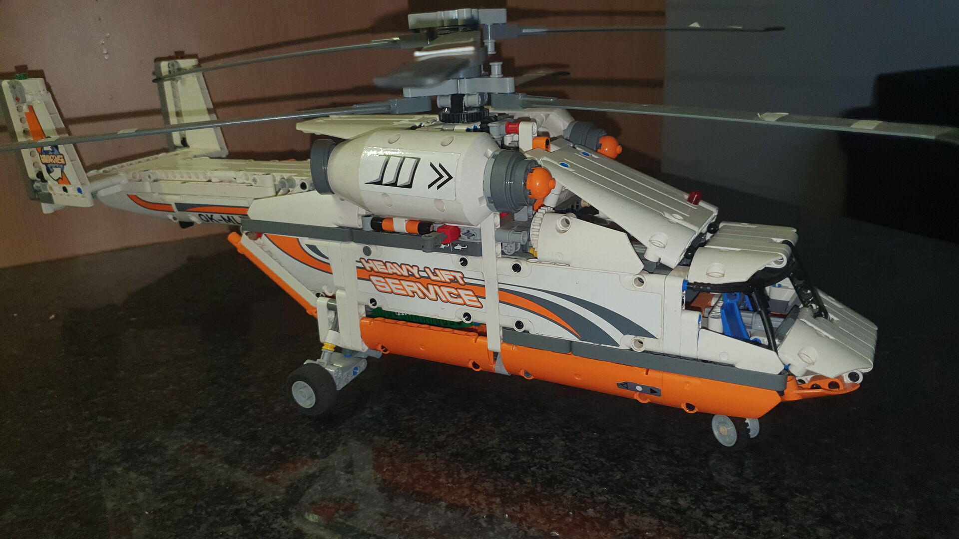 ᐅ Used/PO Set ⇒ Lego 42052 Technic Heavy Lift Helicopter from Elouise ...